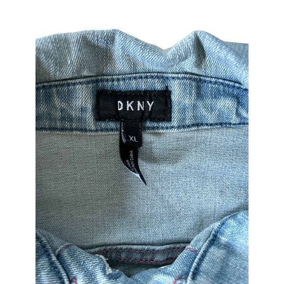 DKNY Size XL Junior Cropped Denim Jacket Light Wash Y2K - Picture 3 of 6